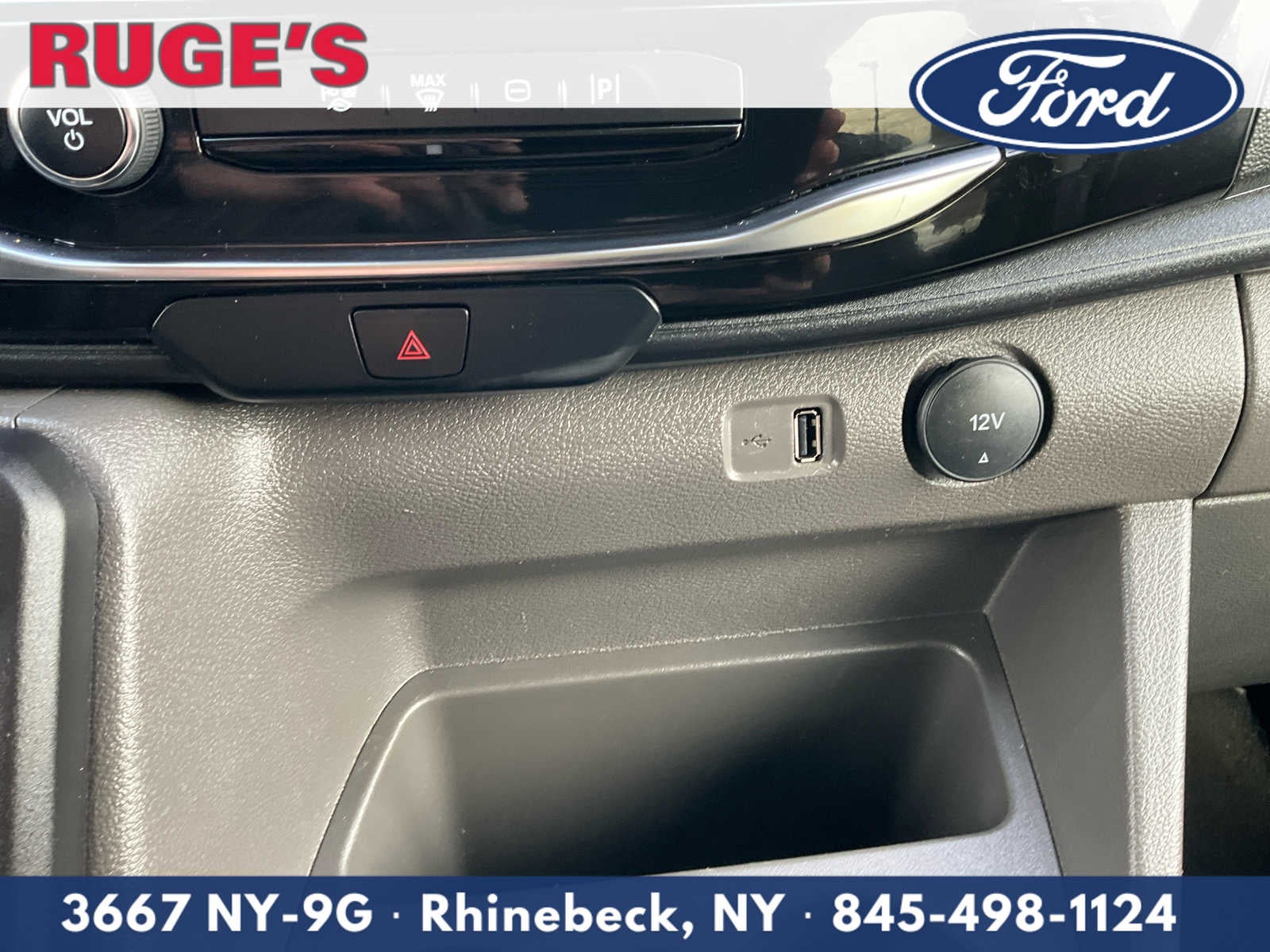 2024 Ford Transit Passenger Wagon XLT