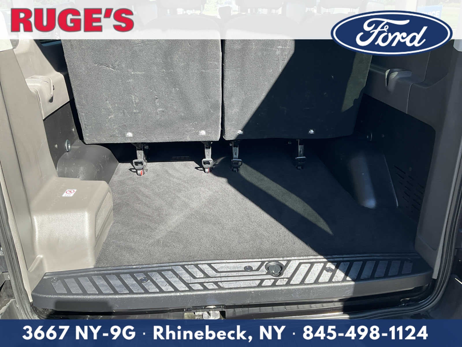 2025 Ford Transit Passenger Wagon XLT