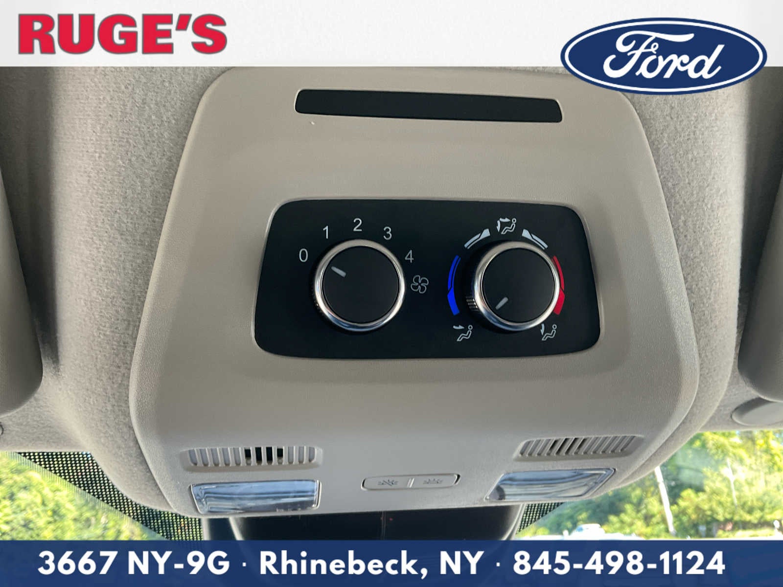 2025 Ford Transit Passenger Wagon XLT