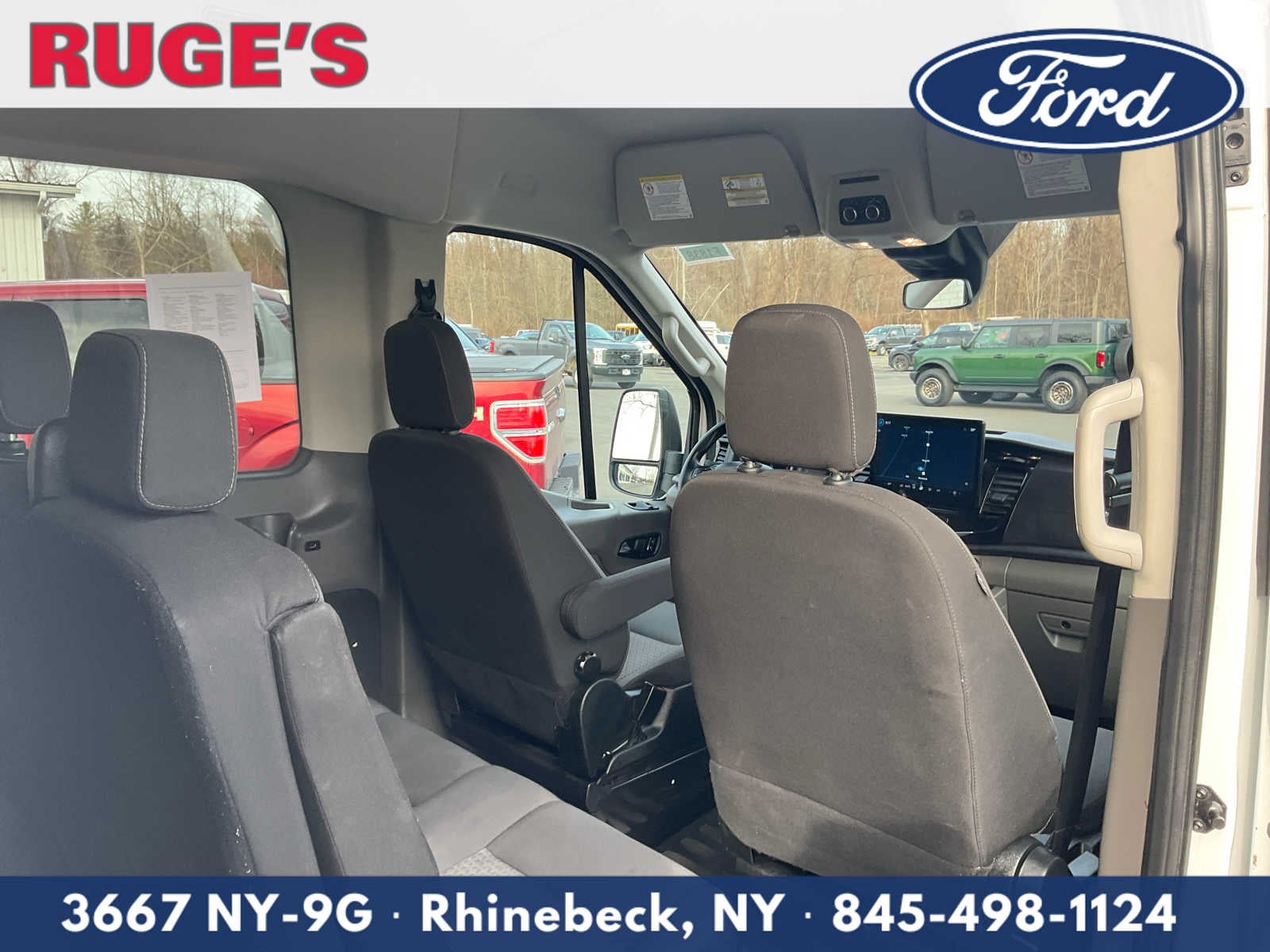 2024 Ford Transit Passenger Wagon XLT