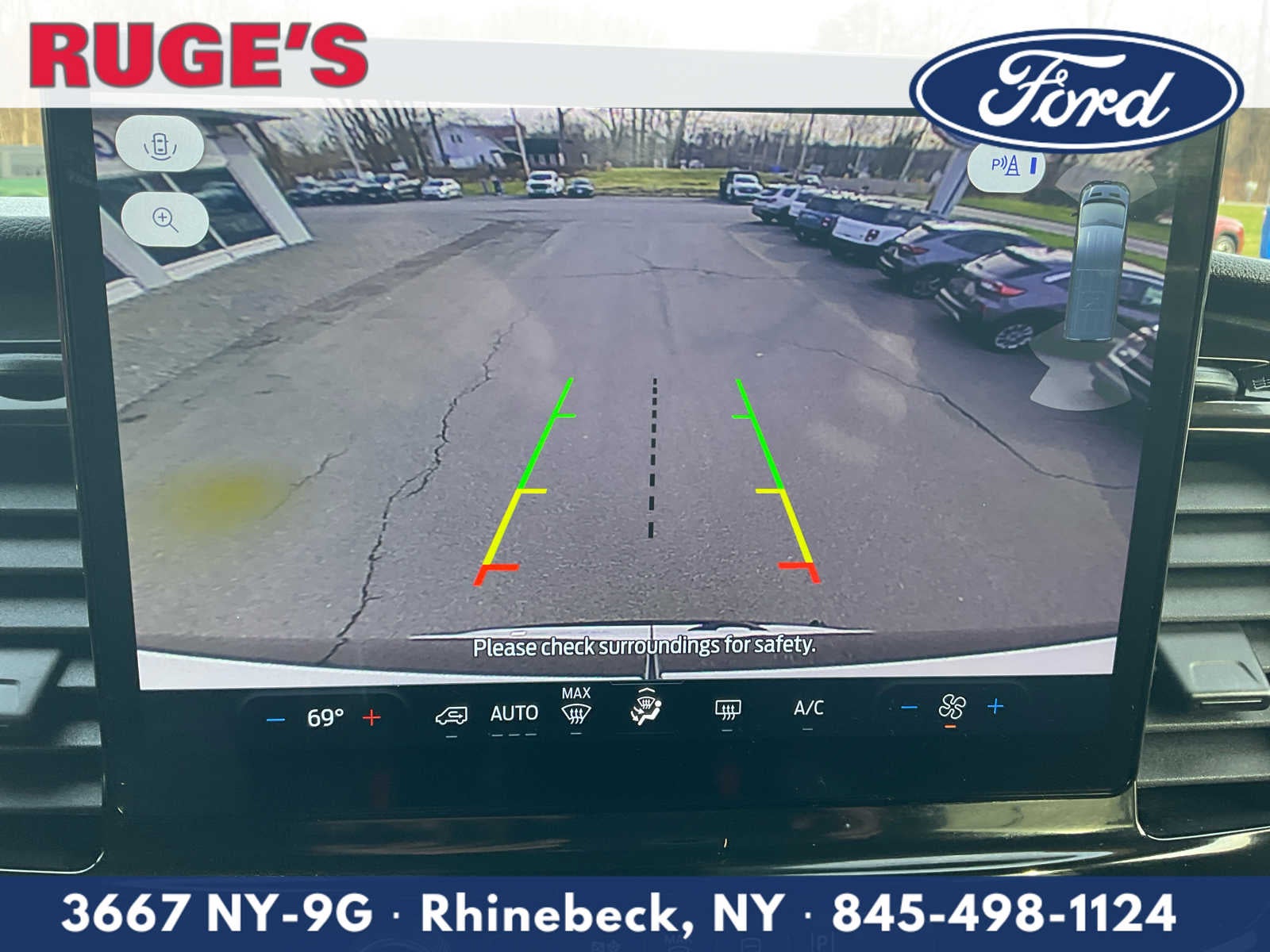 2024 Ford Transit Passenger Wagon XLT