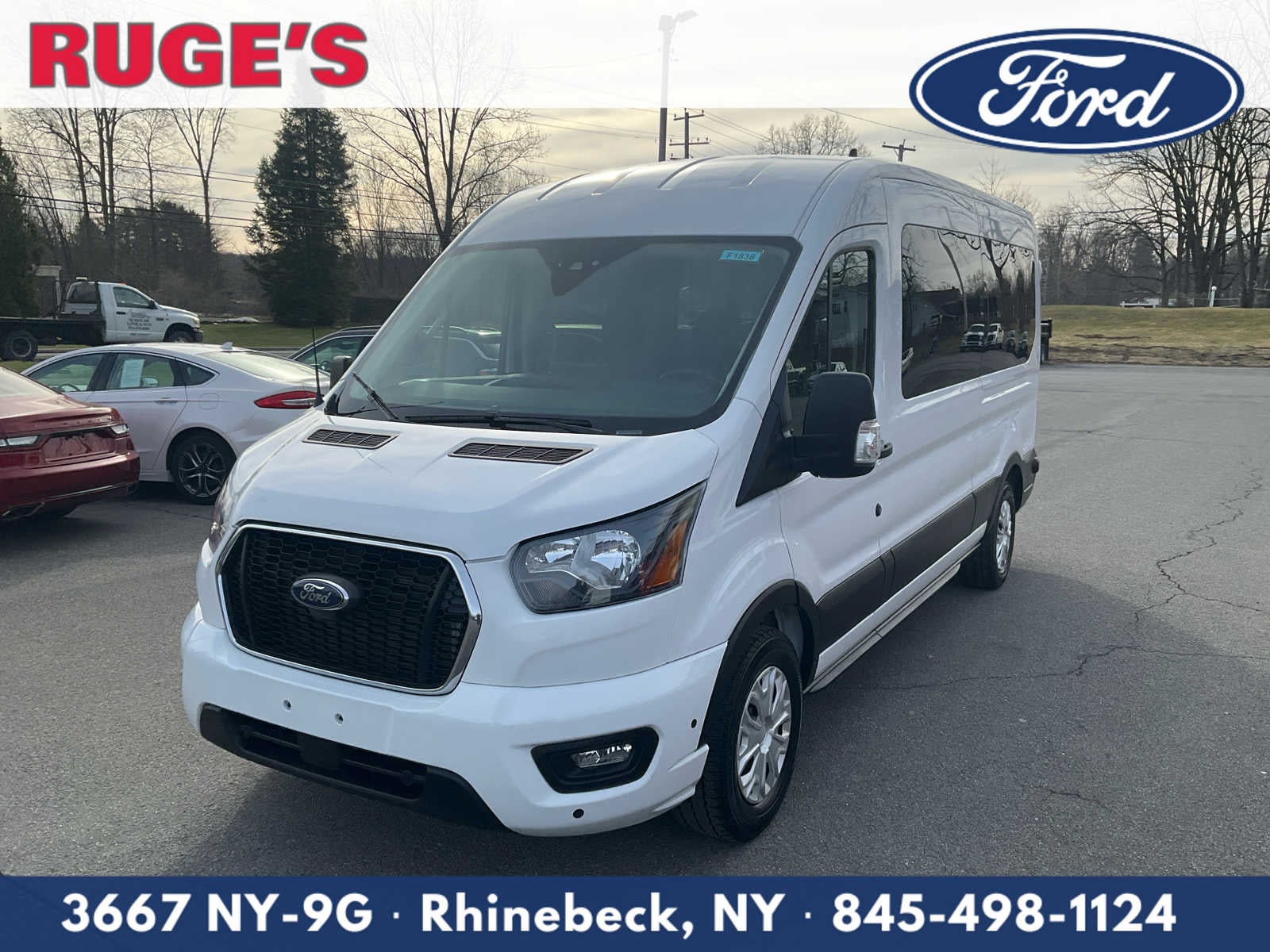 2024 Ford Transit Passenger Wagon XLT