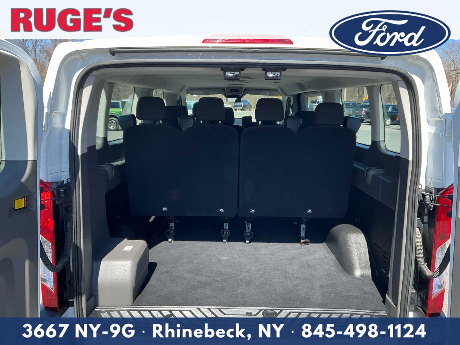 2024 Ford Transit Passenger Wagon XLT