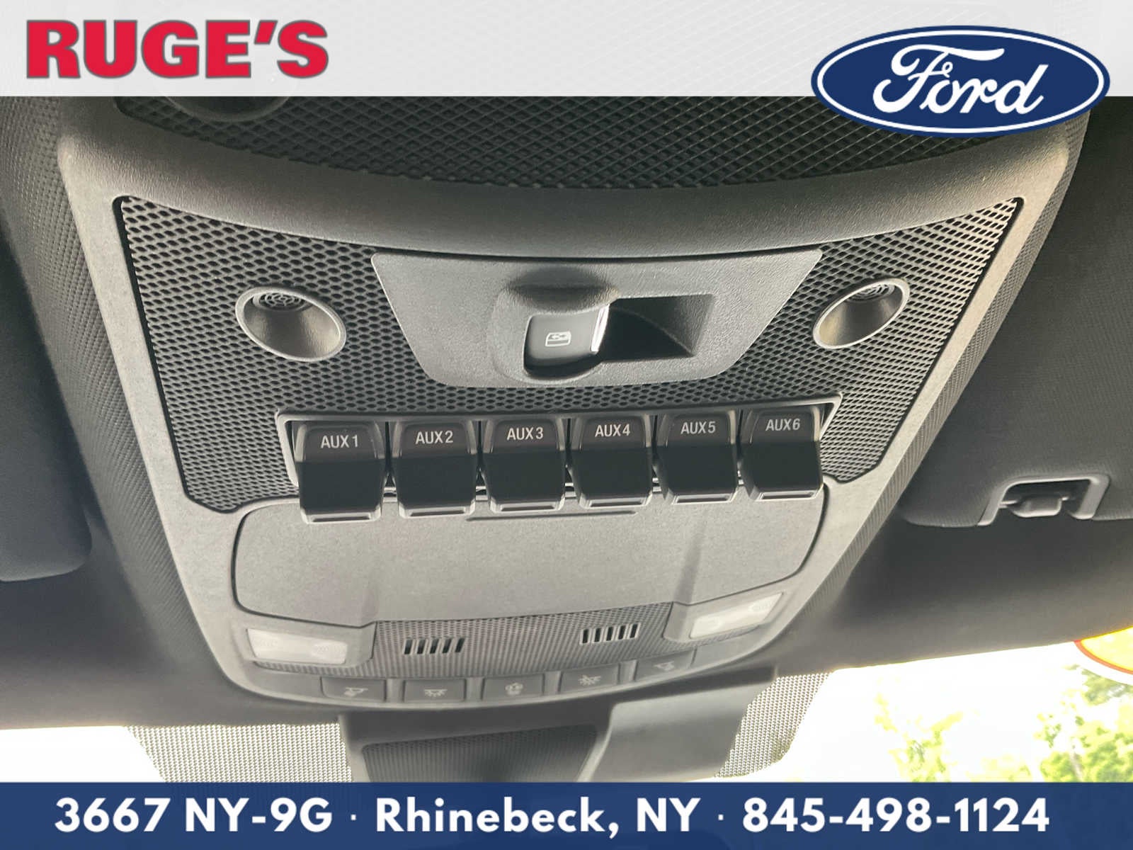 2022 Ford Super Duty F-350 SRW Pickup Platinum