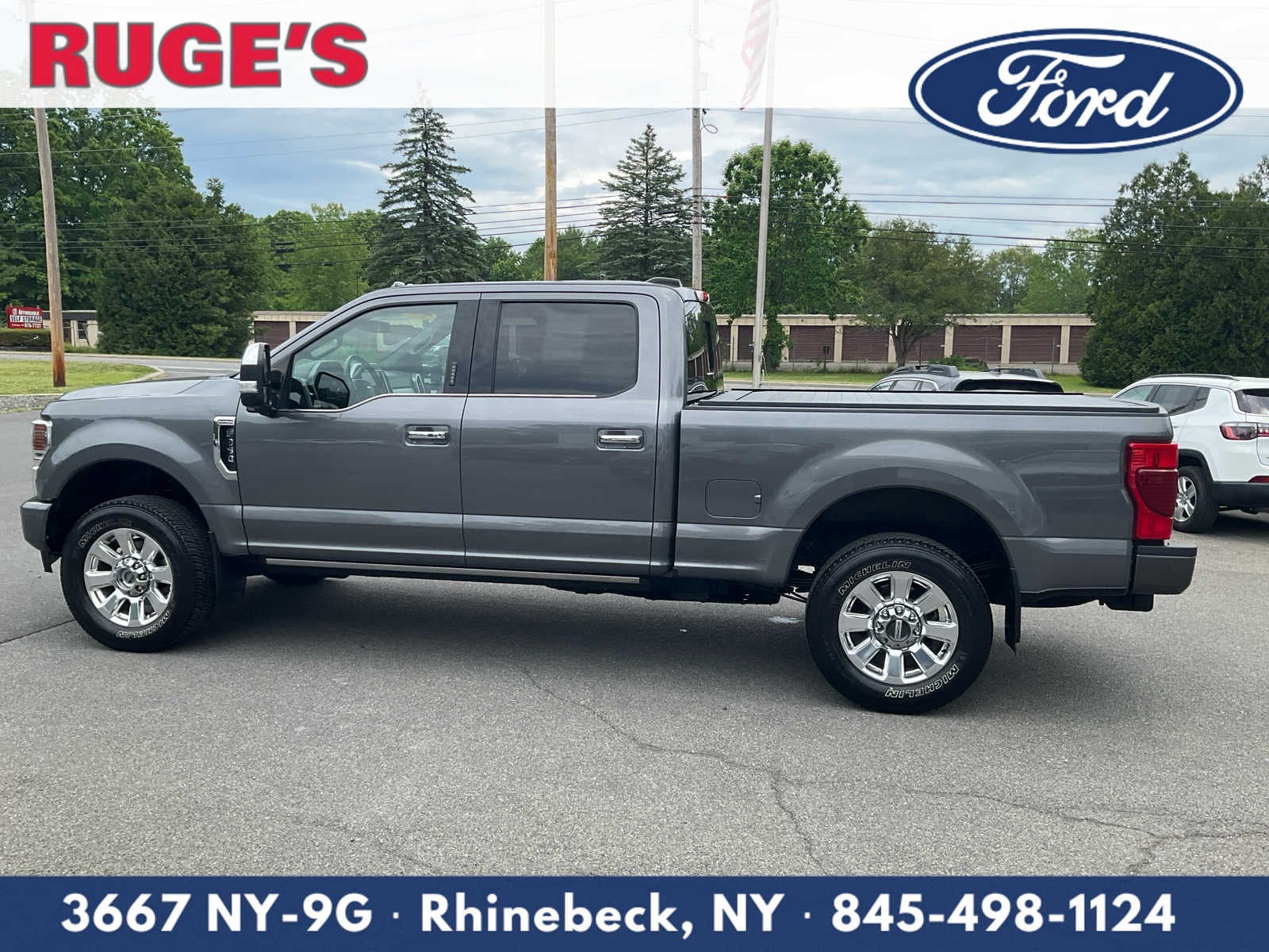 2022 Ford Super Duty F-350 SRW Pickup Platinum