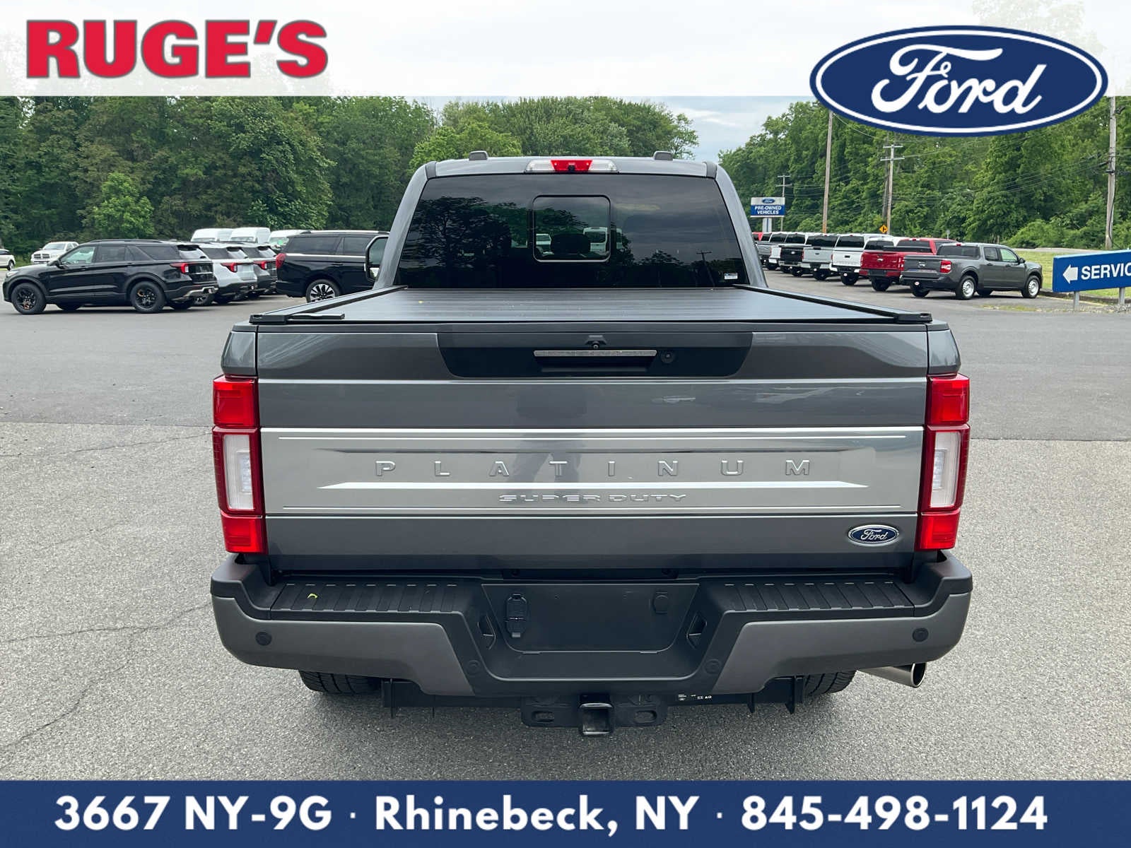 2022 Ford Super Duty F-350 SRW Pickup Platinum
