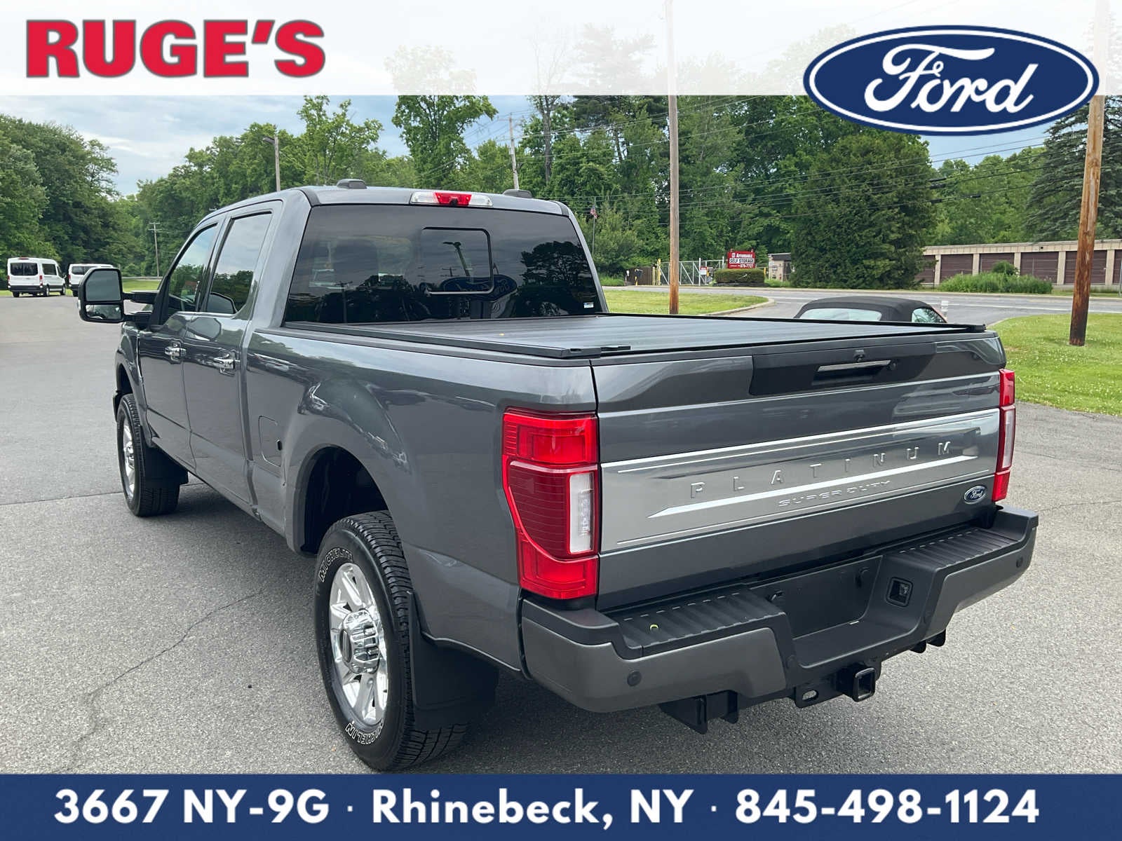 2022 Ford Super Duty F-350 SRW Pickup Platinum