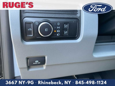 2027 Ford Super Duty F-350 SRW XL