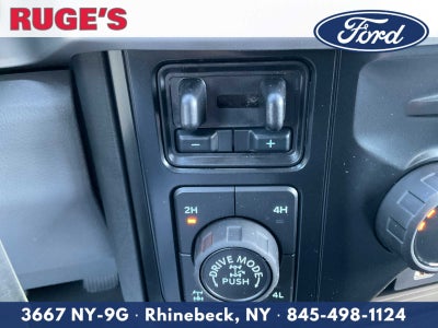2027 Ford Super Duty F-350 SRW XL