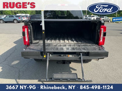 2025 Ford Super Duty F-350 SRW Pickup LARIAT