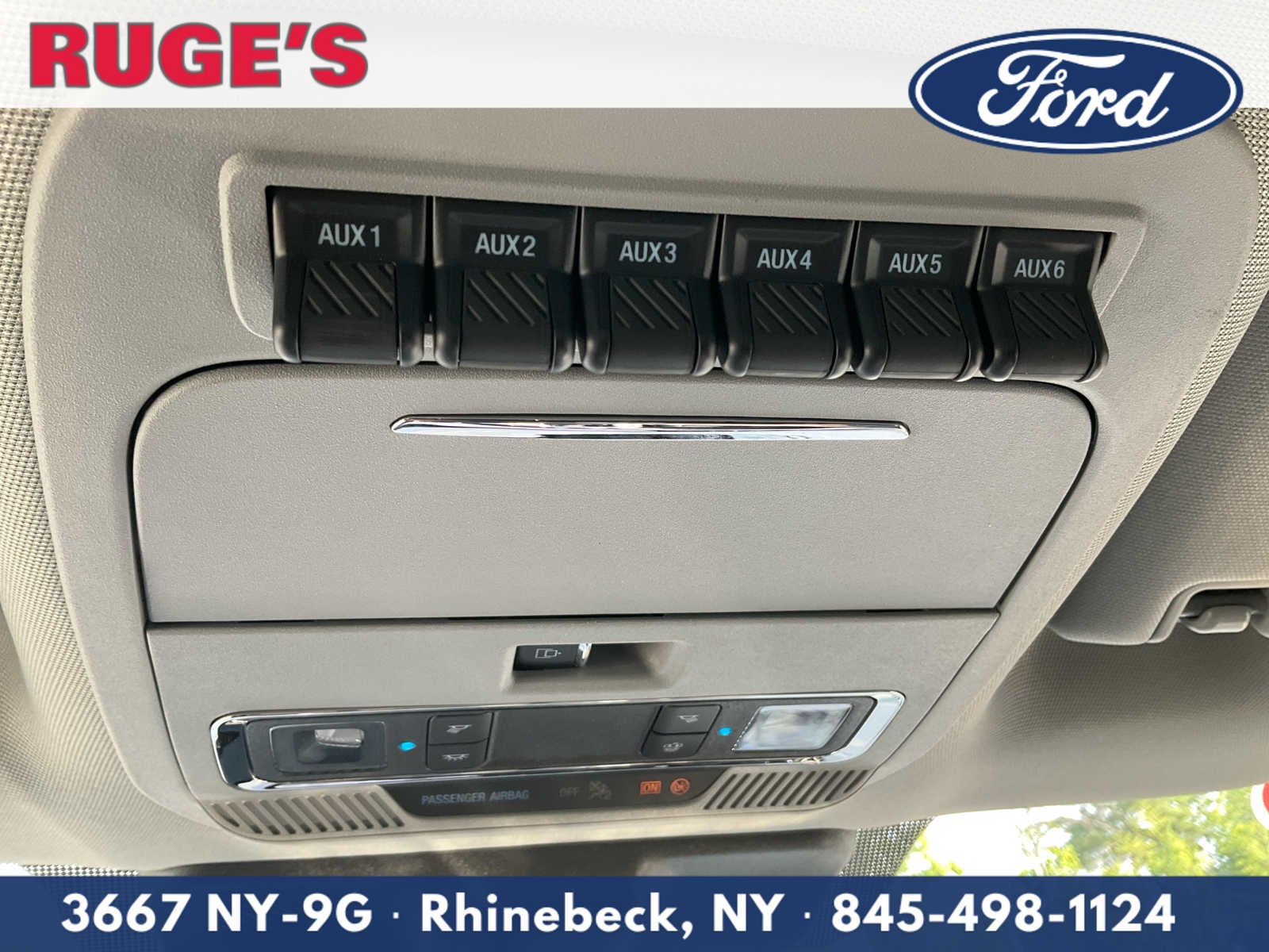 2025 Ford Super Duty F-350 SRW Pickup LARIAT