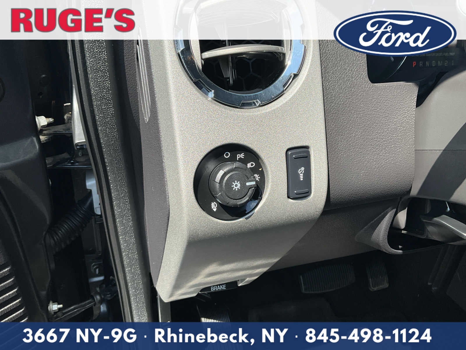 2015 Ford Super Duty F-350 SRW Pickup Lariat