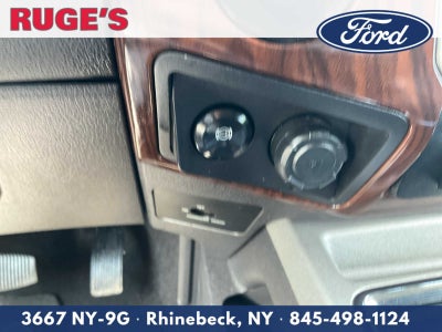 2015 Ford Super Duty F-350 SRW Pickup Lariat