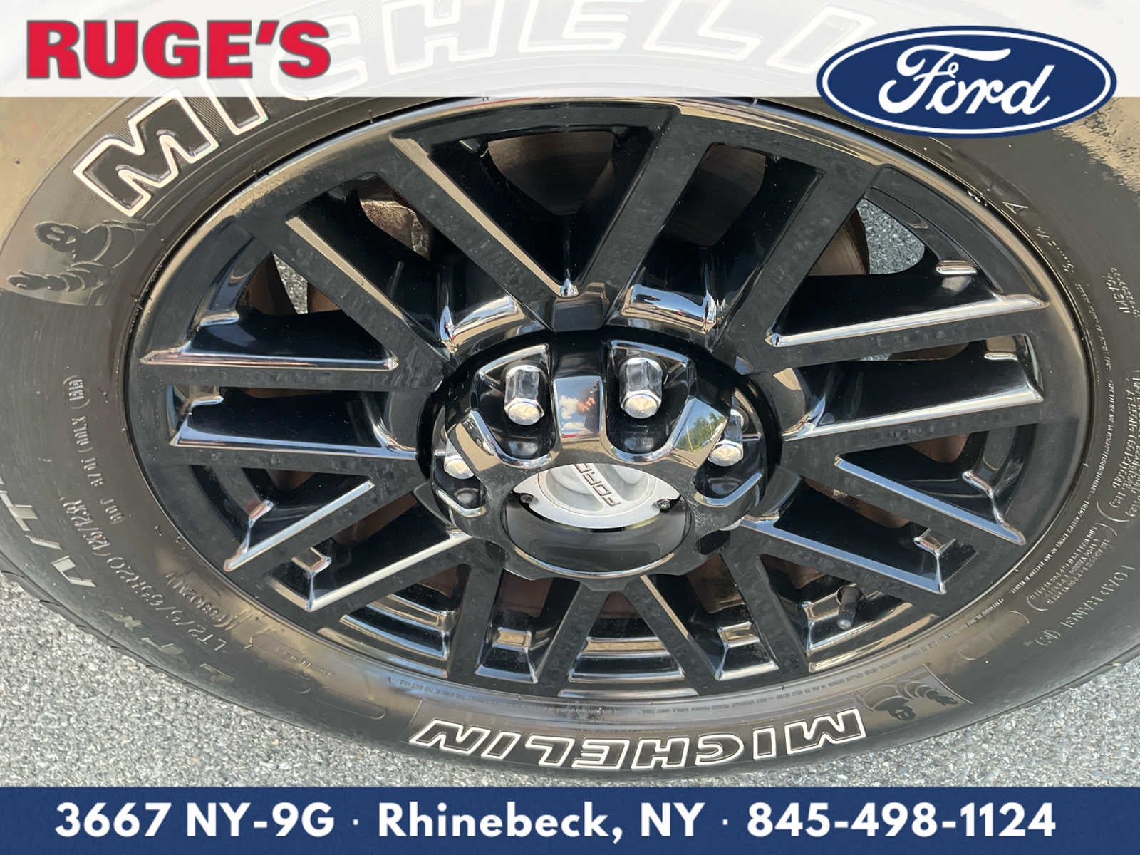 2015 Ford Super Duty F-350 SRW Pickup Lariat