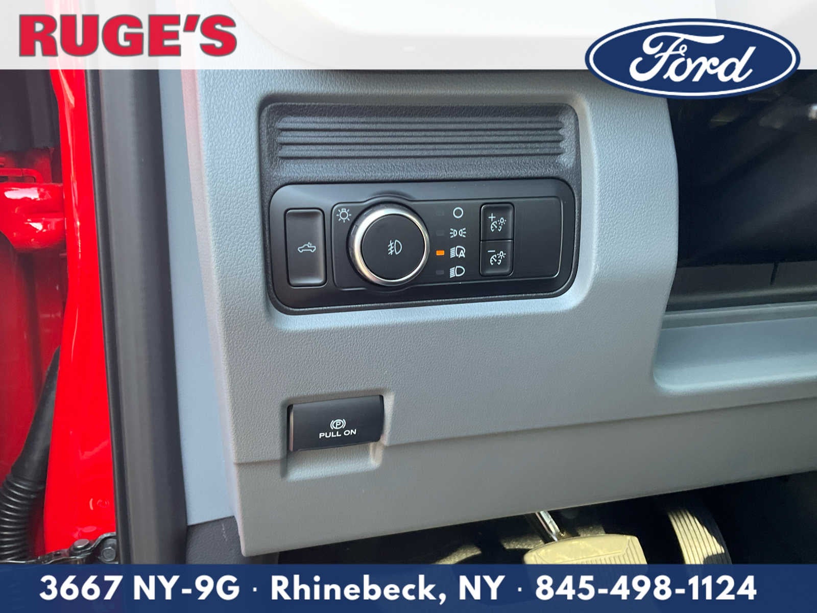 2027 Ford Super Duty F-350 SRW XLT
