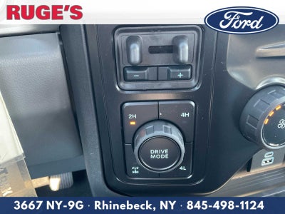 2027 Ford Super Duty F-350 SRW XLT