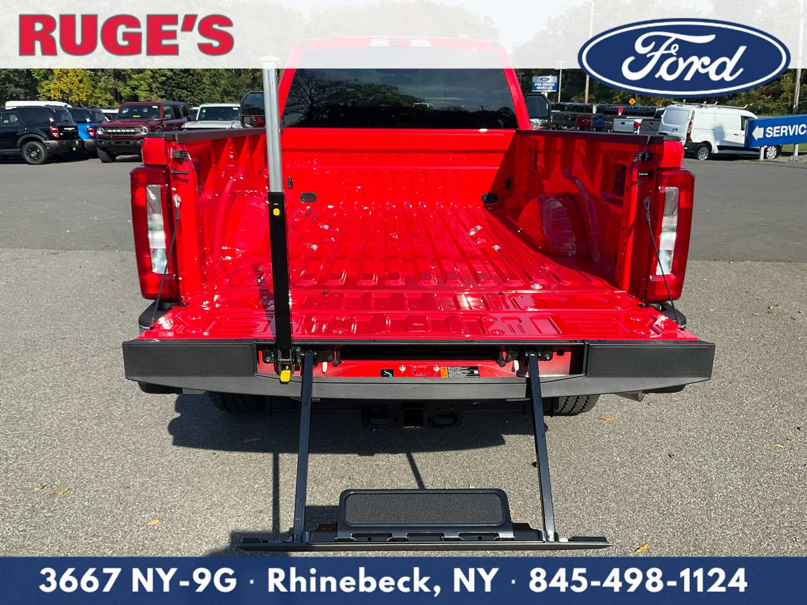 2027 Ford Super Duty F-350 SRW XLT