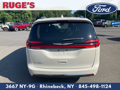 2021 Chrysler Pacifica Touring L