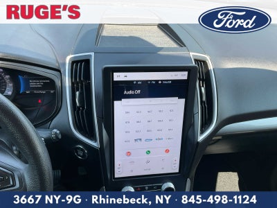 2022 Ford Edge SE