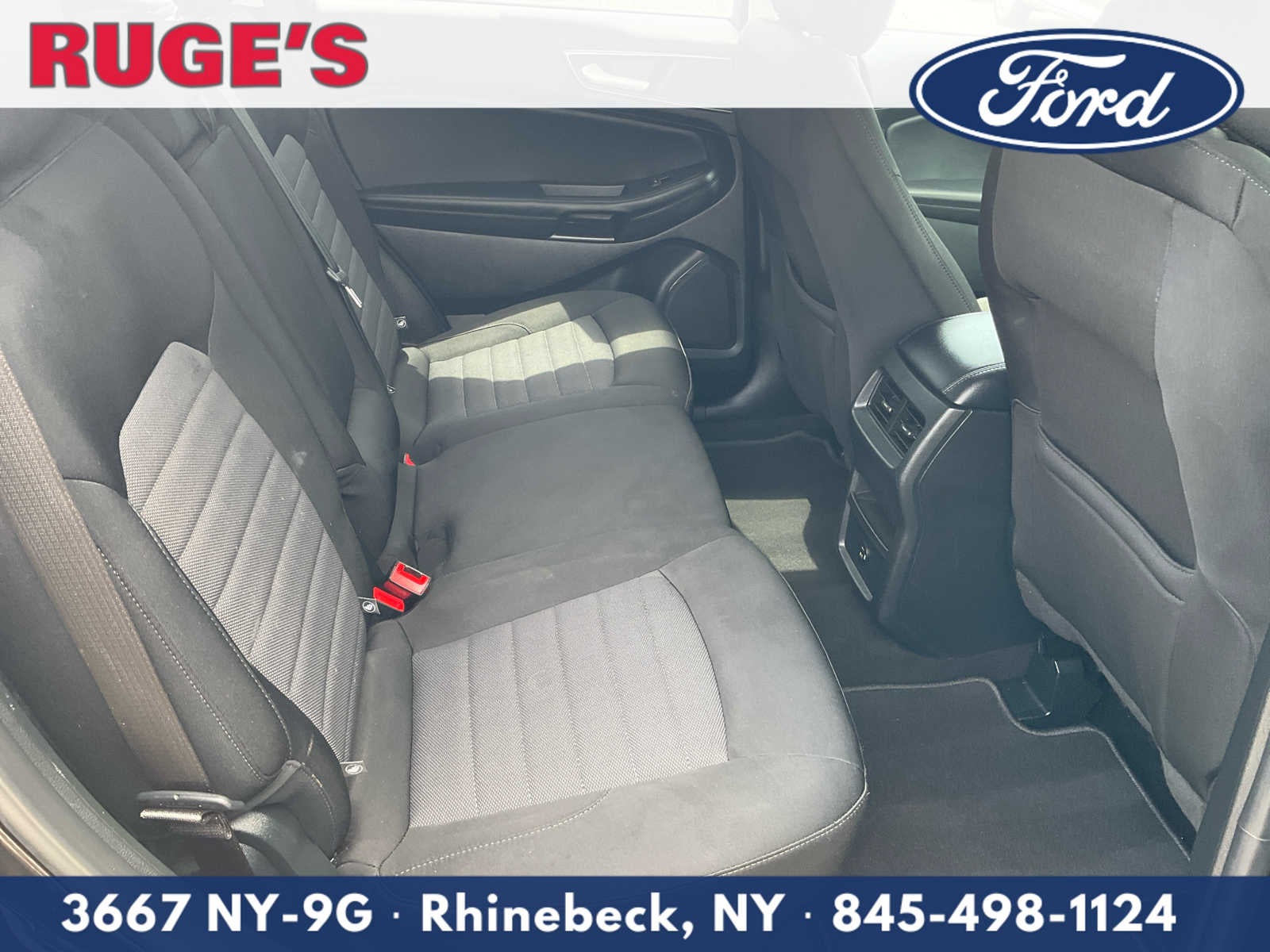 2022 Ford Edge SE