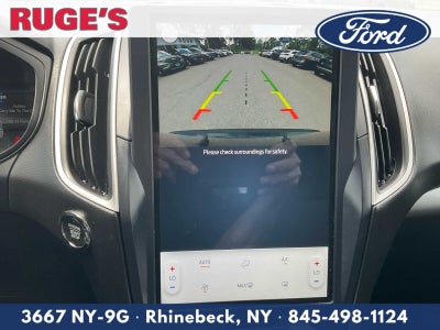 2022 Ford Edge SE