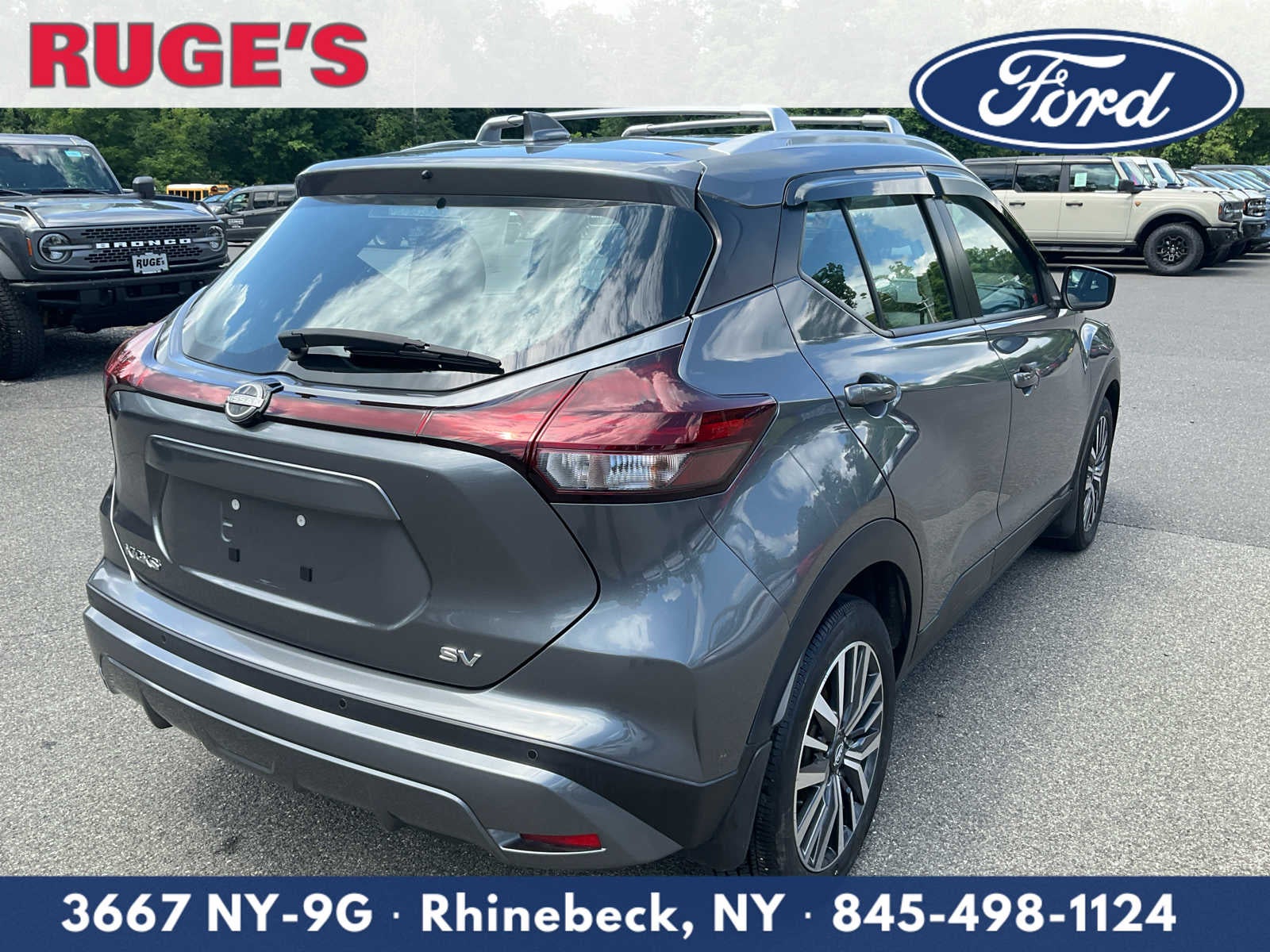 2022 Nissan Kicks SV