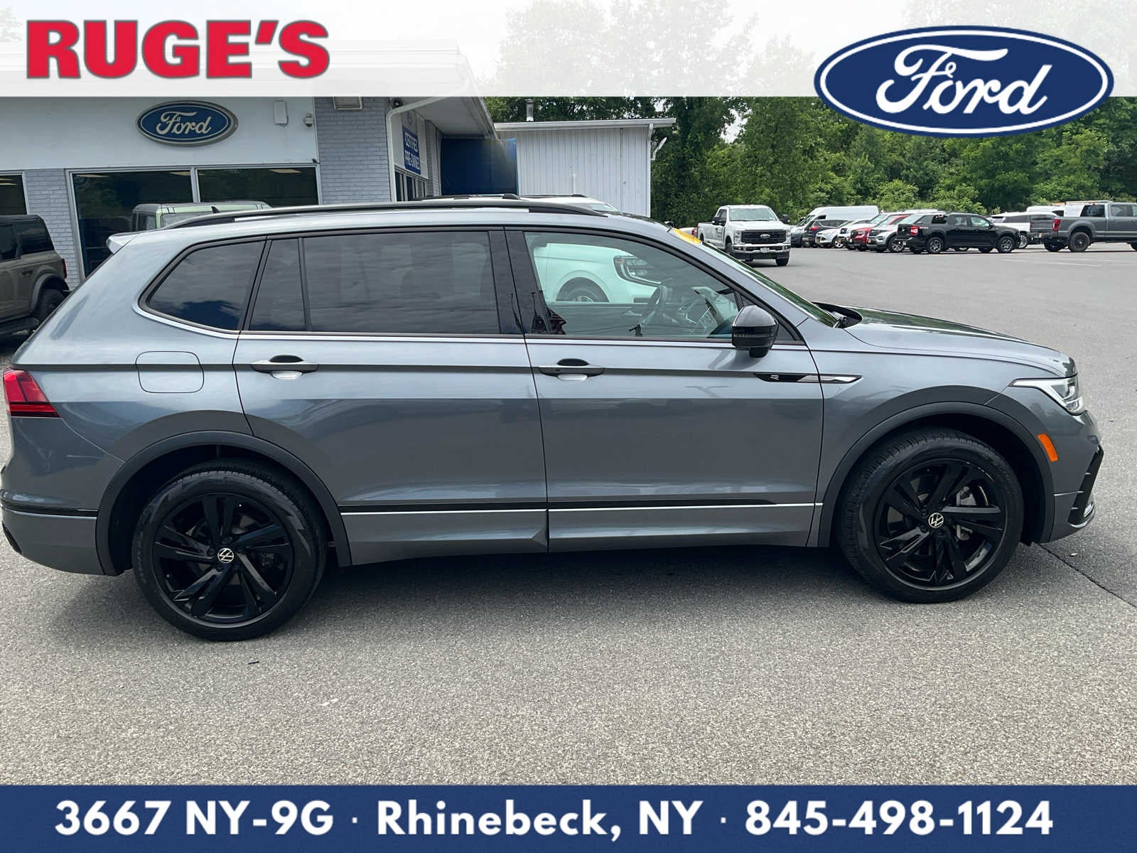 2023 Volkswagen Tiguan SE R-Line Black