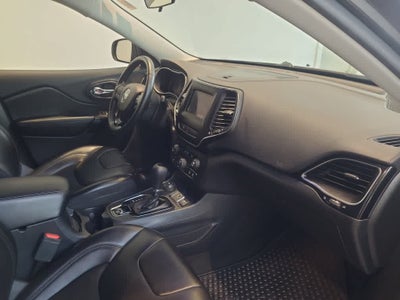 2020 Jeep Cherokee Altitude
