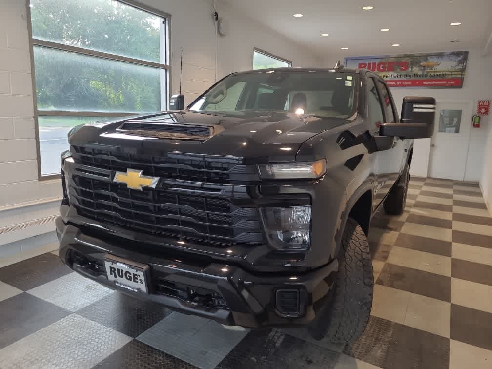 2024 Chevrolet Silverado 2500HD Custom