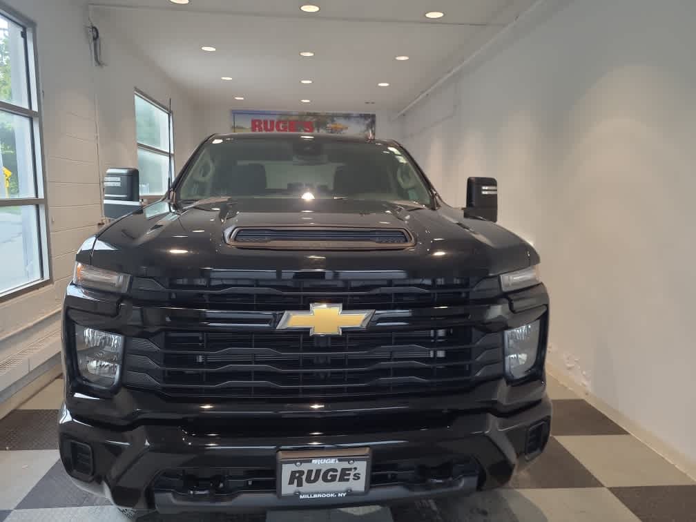 2024 Chevrolet Silverado 2500HD Custom