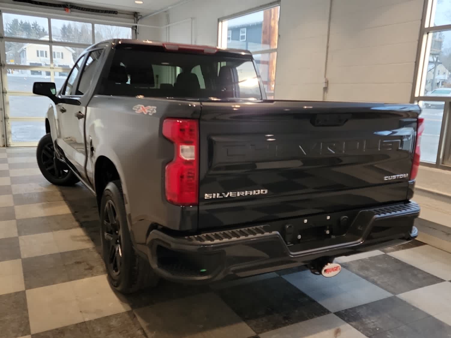 2022 Chevrolet Silverado 1500 Custom