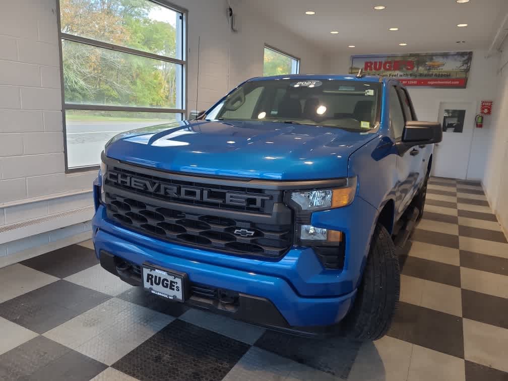 2023 Chevrolet Silverado 1500 Custom