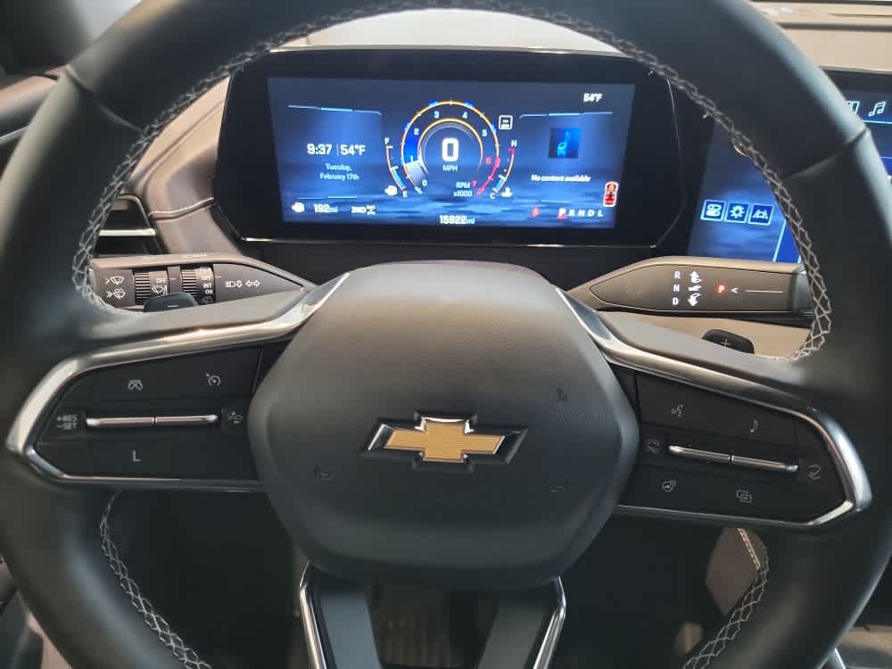 2025 Chevrolet Traverse AWD LT