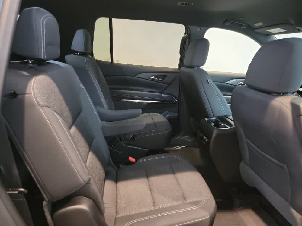 2025 Chevrolet Traverse AWD LT