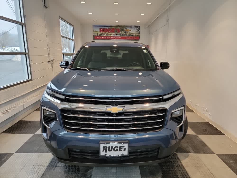 2025 Chevrolet Traverse AWD LT