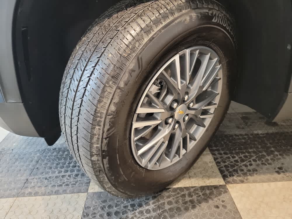 2025 Chevrolet Traverse AWD LT