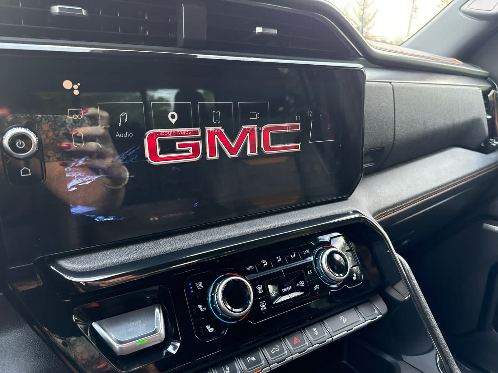 2024 GMC Sierra 2500HD AT4
