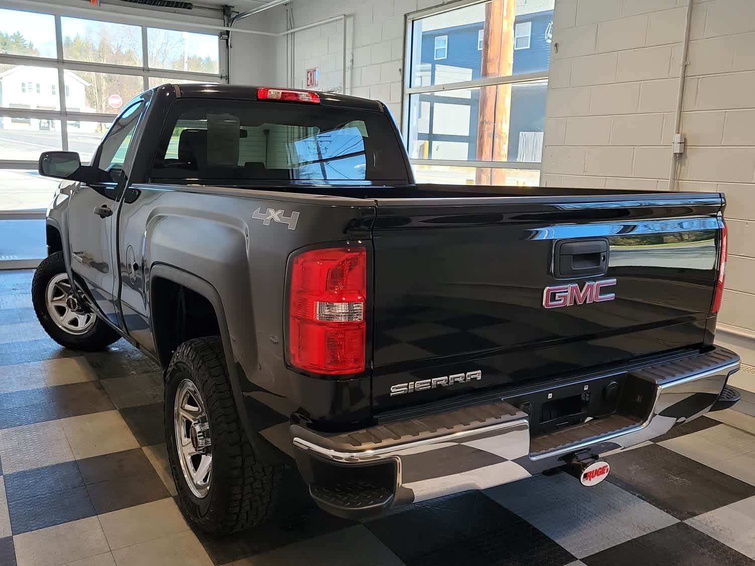 2014 GMC Sierra 1500 4WD Reg Cab 119.0"