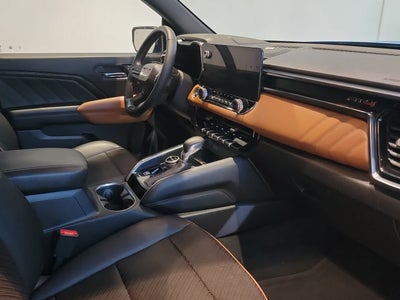 2023 GMC Canyon 4WD AT4