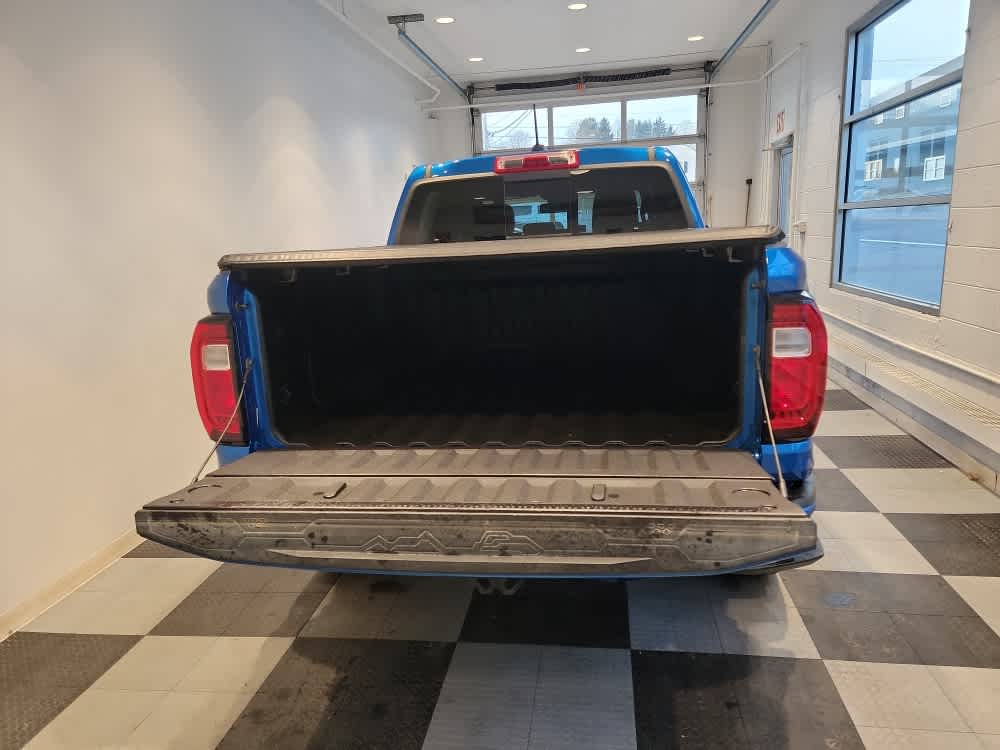 2023 GMC Canyon 4WD AT4
