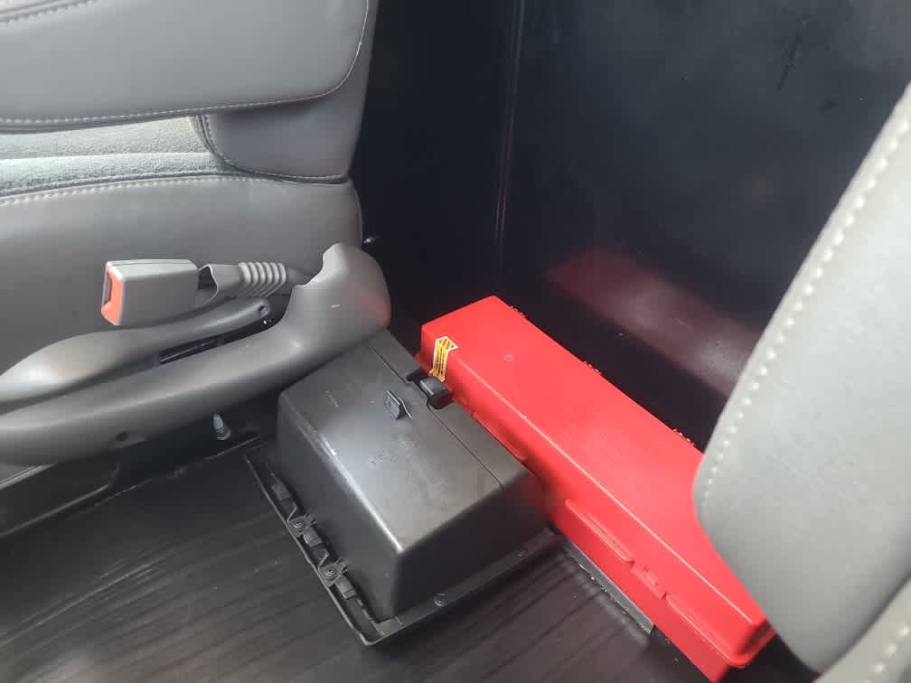 2025 GMC Savana Cargo Van RWD 2500 135"