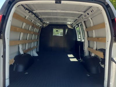 2025 GMC Savana Cargo Van RWD 2500 135"
