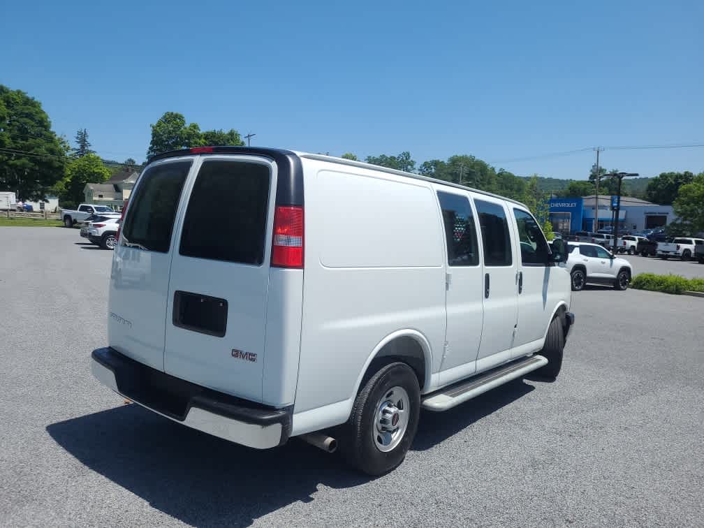2025 GMC Savana Cargo Van RWD 2500 135"