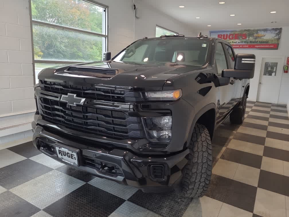 2025 Chevrolet Silverado 2500HD Custom
