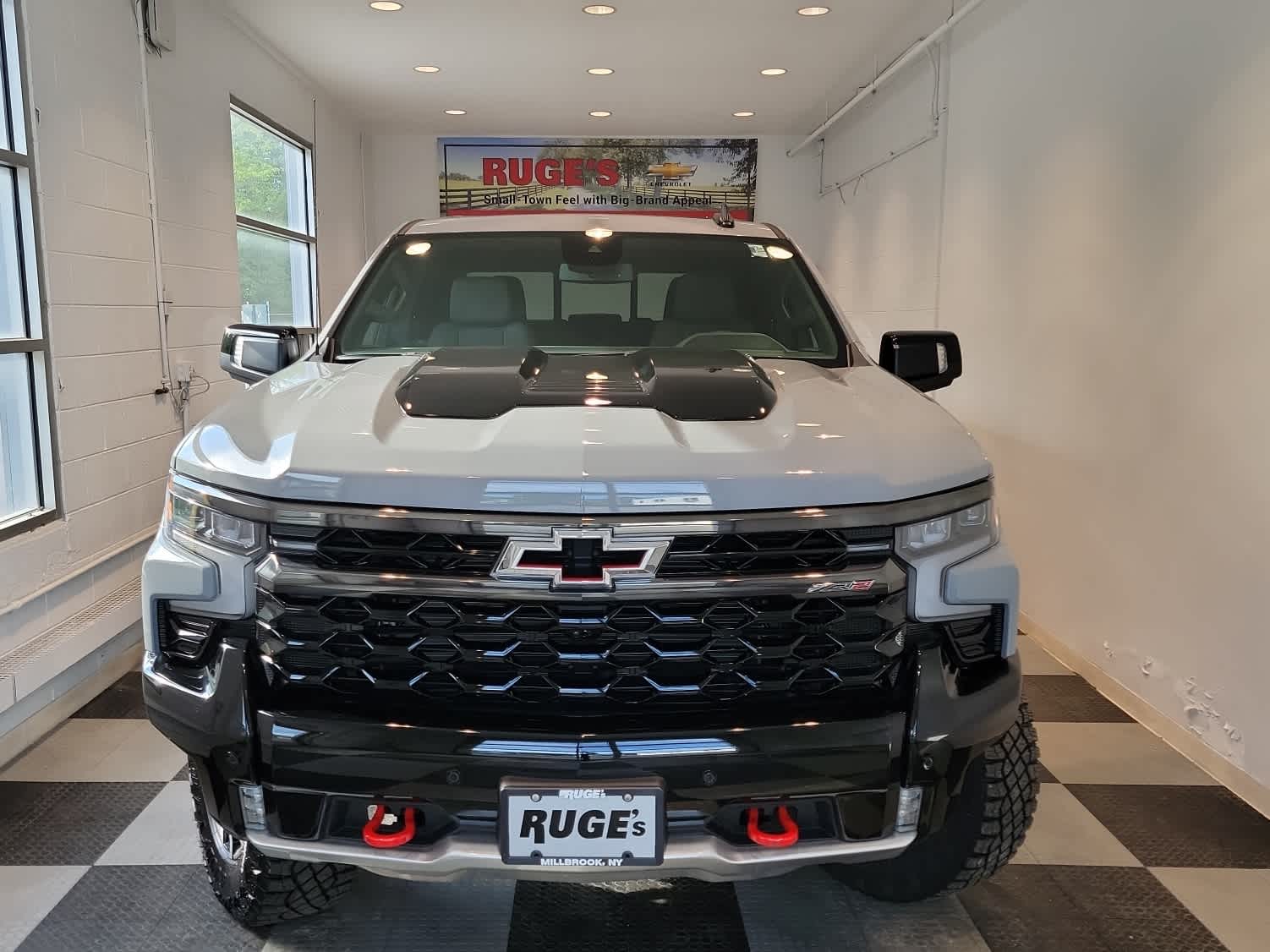 2025 Chevrolet Silverado 1500 ZR2