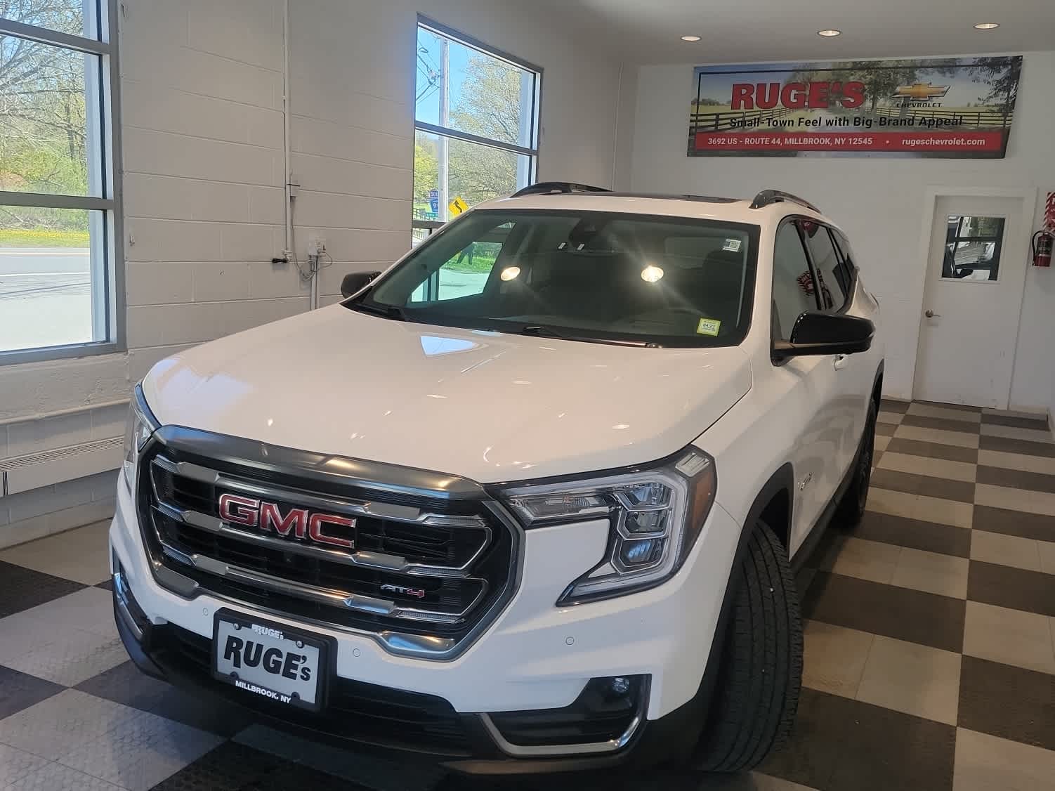 2023 GMC Terrain AT4
