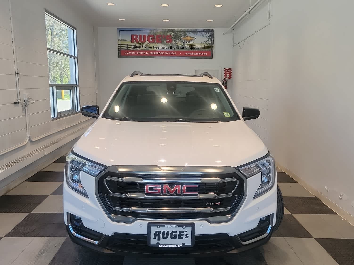 2023 GMC Terrain AT4