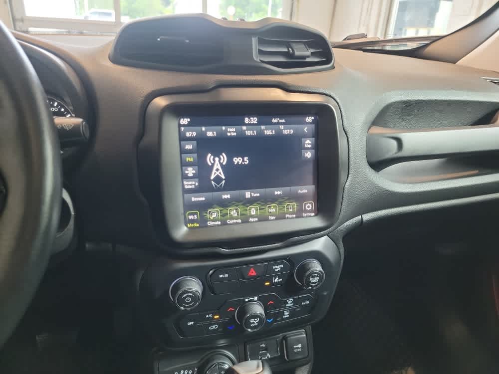 2022 Jeep Renegade Trailhawk