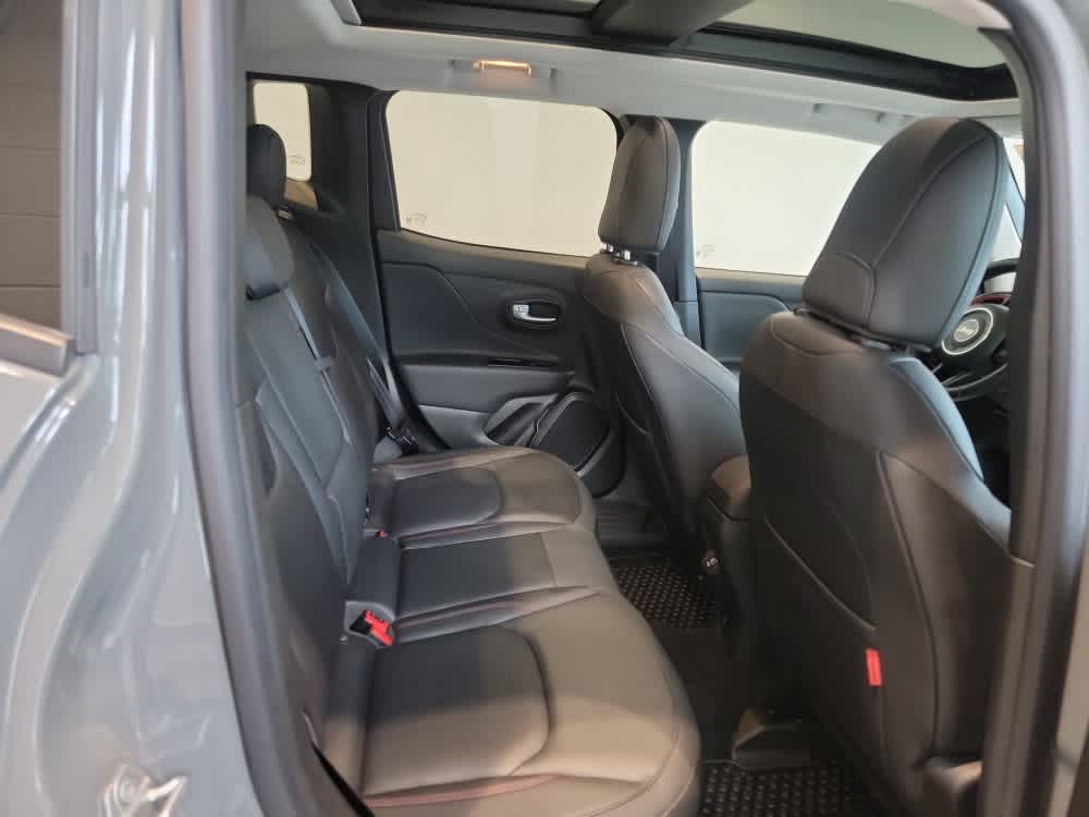 2022 Jeep Renegade Trailhawk