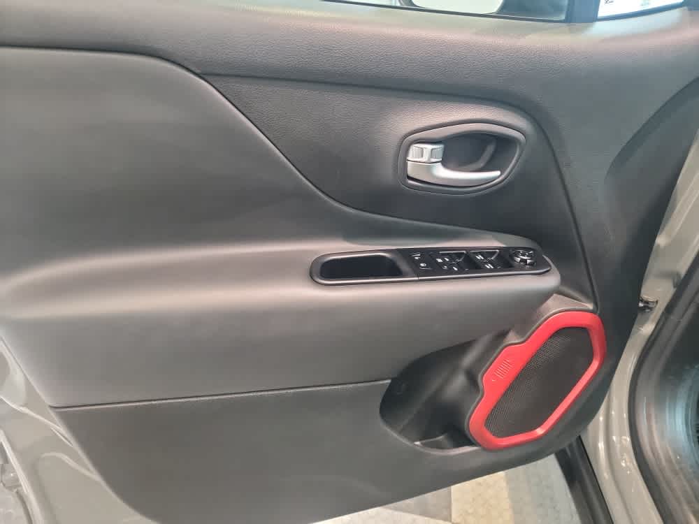2022 Jeep Renegade Trailhawk